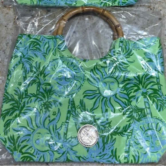 NIP Lilly Pulitzer Cool Mint Catchin Rays bamboo handle purse - Picture 2 of 2